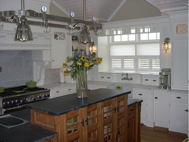 Hunter Douglas Dealer Image
